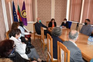 obsajdane 1504213 Община Ловеч: Силна обществена подкрепа на предложението за удостояване на д-р Румяна Нановска със званието „Почетен гражданин на Ловеч“ показа общественото обсъждане