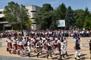 24 maj 240521 9 Тържество в прослава на делото на Светите братя Кирил и Методий се състоя в Ловеч на 24 май