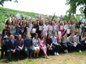 ezikova diplomi 170521 1 Немски езикови дипломи DSD II и DSD I бяха връчени в Ловешката езикова гимназия