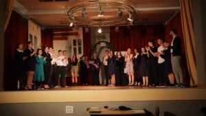 ezikova teater 230521 3 С пиесата "Вчера" по едноименния роман на Владо Даверов Ловешката езикова гимназия отбеляза 70 години Драматичен състав