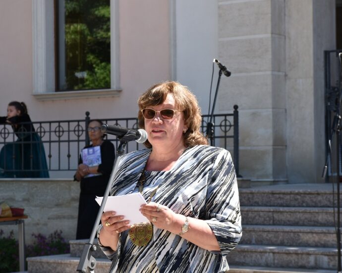 praznik lovech 1105212 Общината: Ловеч си възвърна блясъка на своя градски празник - 11 май