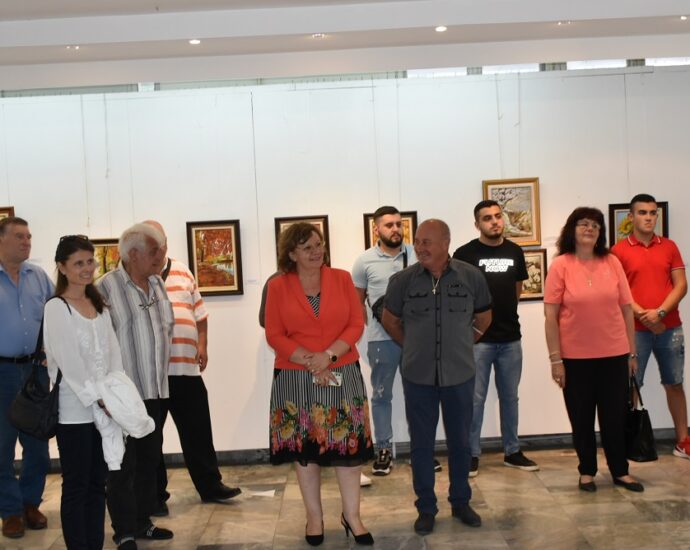 izlojba peinekova 180621 3 Художничката Венетка Пейнекова се представи в Ловеч със своя изложба
