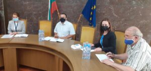 ou rabotna sreshta 180621 2 Областният управител проведе работна среща по организационно-техническата подготовка на изборите на 11 юли