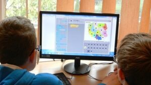 distancionno obuchenie 2607211 Иновативен модел на учене може да стартира в 170 училища