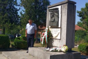 kakrina 1807211 Областният управител се поклони пред паметта на Апостола