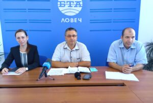 ou rik press 907211 Областният управител, РИК и ОДМВР представиха свършеното по организационно-техническата подготовка на вота на 11 юли