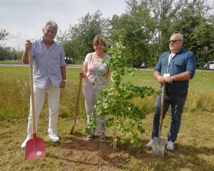 gostuvane erfurt 1808213 Благодарствено писмо е получила Община Ловеч от името на ръководството на град Ерфурт, Германия, по повод завършилото гостуване зад граница
