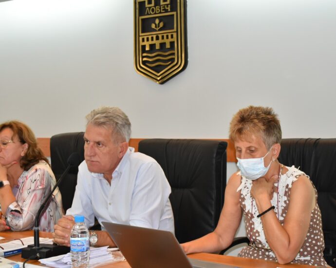 obs 2508212 Кметът Маринова не успя да намери подкрепа за поискана от нея актуализация на бюджета