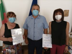 ou gramoti 1108211 Областният управител отличи с грамоти участниците в националната система „Живи човешки съкровища – България”