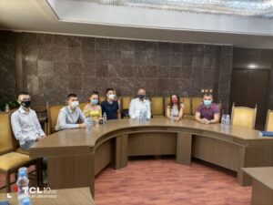 ou nagradi 1908211 1 Отличените за Международния ден на младежта ученици получиха наградите си от областния управител