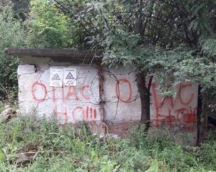 sklad pesticidi 2308211 Областният управител поиска съдействие от министъра на околната среда за финансиране обезвреждането на складовете за пестициди