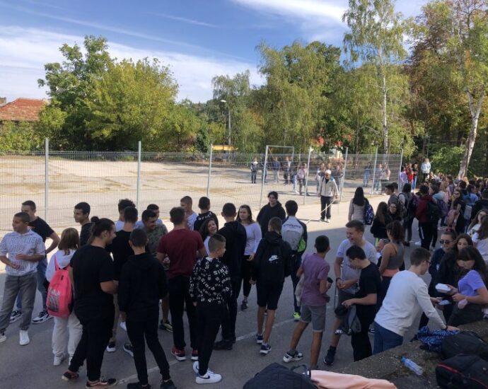 ezikova sport 2409211 Днес учениците от ПЕГ „Екзарх Йосиф I“ отбелязаха Европейският ден на спорта в училище