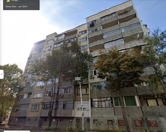 kubadin. 2109211jpg Осигурено е финансирането за саниране на още две жилищни сгради в Ловеч - бл. "Кубадин" и бл. "Амбарица"