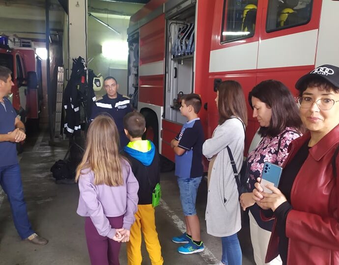 odbrolvci pojarna 2009212 Ден на отворените врати в Ловешката пожарна на 30 май: Обучение за „спонтанни“ доброволци в борбата с горски пожари