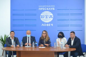 bsp lista 1210215 ВЯРА ЕМИЛОВА ВОДИ ЛИСТАТА НА СОЦИАЛИСТИТЕ В ЛОВЕЧ. Коалиция „БСП за България“ вече е готова с антикризисна програма и план за първите 100 дни