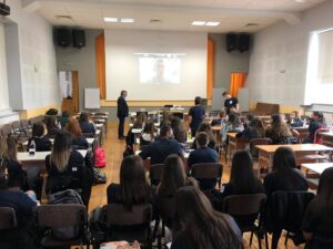 ezikova 110211 1 В Езиковата за първи път се проведе виртуална мобилност по проект „Предприемачеството е важно“