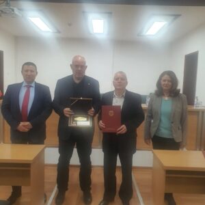 nagrada valkov 810211 Главният прокурор Иван Гешев награди окръжните прокурори на Русе и Ловеч за висок професионализъм