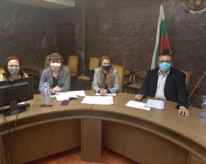 sreshta izbori 1110211 2 Областният управител проведе работна среща с ръководствата на ОДМВР и РИК по подготовката на изборите