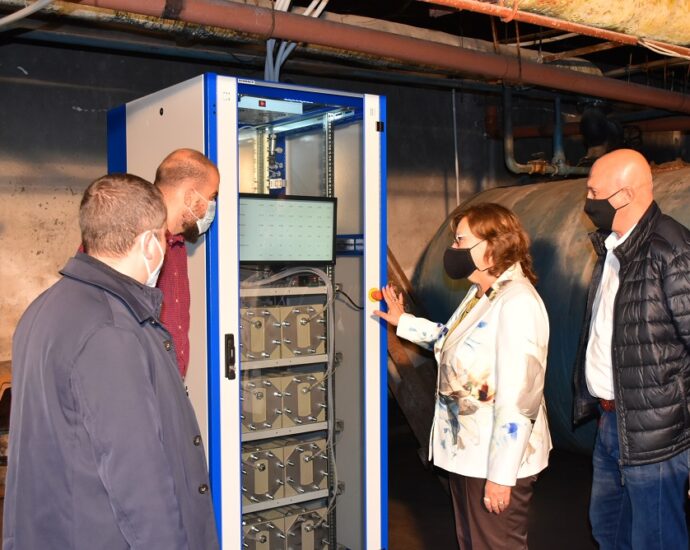 vodorodna instalacia 2810211 В експлоатация е първата система за производство на водород в Ловеч към отоплителната система на ОУ „Св. св. Кирил и Методий“ в кв. „Гозница“