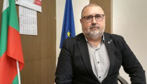 eiml enchev 311211 Вторият заместник областен управител Емил Енчев встъпи в длъжност
