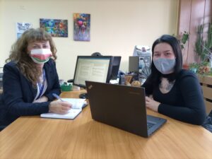 stajant ou 211211 Наталия Терзиева от Троян е седмият студент провеждащ практическото си обучение в областната администрация в Ловеч