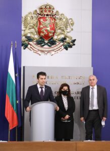 kiril petkov 2312211 Правителството стартира инициатива в подкрепа на ваксинацията на възрастните хора срещу COVID-19