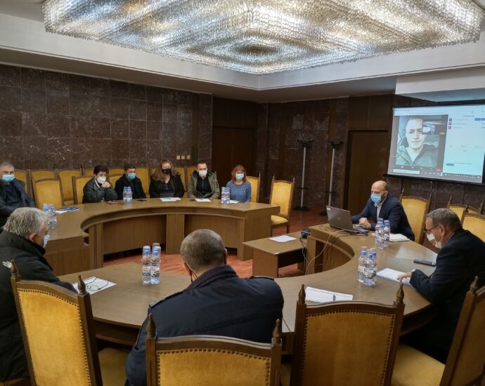 ou komisia 2312211 Областната комисия по безопасност на движението прие план-програмата за 2022 г. Общините влагат в ремонт на пътна инфраструктура над 10,7 млн. лв