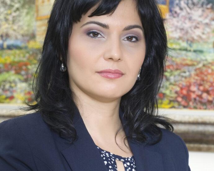 asena serbezova 1101221 От днес продължителността на изолацията се намалява от 14 на 10 дни, а на карантината – от 10 на 7 дни