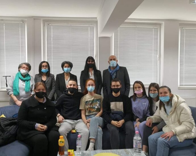 ezikova france 2801222 ПЕГ ”ЕКЗАРХ ЙОСИФ I“ ПОСРЕЩНА ПРЕДСТАВИТЕЛИ НА ФРЕНСКИ ИНСТИТУТ