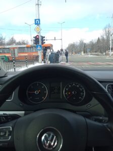 katastrofa 1301221 1 Пострадала е жена при катастрофа между автобус и джип на кръстовището до Лукойл в Ловеч