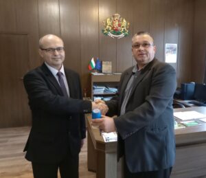 oblast viktor 180122 2 Новоназначеният областен управител Виктор Стойчев встъпи в длъжност. Днес поста му бе предаден от досегашния областен управител инж. Светослав Славчев