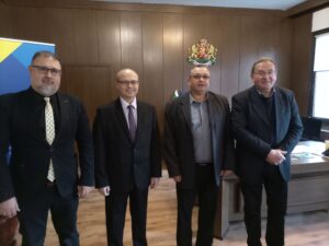 oblast viktor 180122 4 Новоназначеният областен управител Виктор Стойчев встъпи в длъжност. Днес поста му бе предаден от досегашния областен управител инж. Светослав Славчев