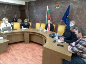 oblasten shtab zdrave 2401221 2 Областният щаб не въвежда нови мерки. Увеличава се контрола по спазването и се засилва комуникацията между звената