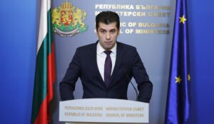 kiril petkov 2802221 Министерски съвет поиска свикване на извънредно заседание на Народното събрание на 1 март във връзка с освобождаването на военния министър