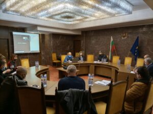 komisia bezopasnost 2202221 2 Областната комисия по безопасност на движението по пътищата прие годишния си доклад за 2021 г. за изпълнение на областната политика по безопасност на движението
