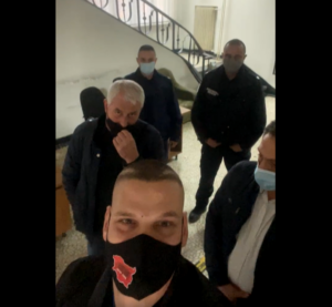 ohrana kmet 1802221 Симон Милков: Ние ще бъдем отново пред и в Община Ловеч, за да се възползваме от законното си право, да вземем участие в сесията утре