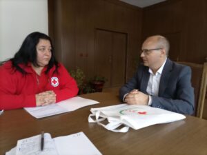 ou red cross 2802221 Областният управител и директорът на БЧК призоваха за подкрепа за пострадалите в Украйна
