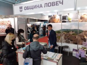 turisticheska borsa 240222 3 Вместо на Общински съвет, кметът Корнелия Маринова на Международното туристическо изложение „Ваканция и СПА“ в София