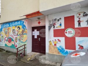 darenie uliana 1403221 Жителите на малкото софийско село Елешница направиха дарение за настанените в Ловешка област украински граждани