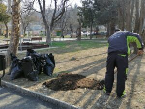 kompost troyan 3103221 Община Троян започна да използва компост от преработените био и зелени отпадъци за наторяване на зелените си площи