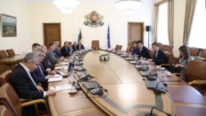 ministerski savet 140322 1 1 Подкрепата на държавата за бизнеса заради цените на енергоносителите ще продължи и през април
