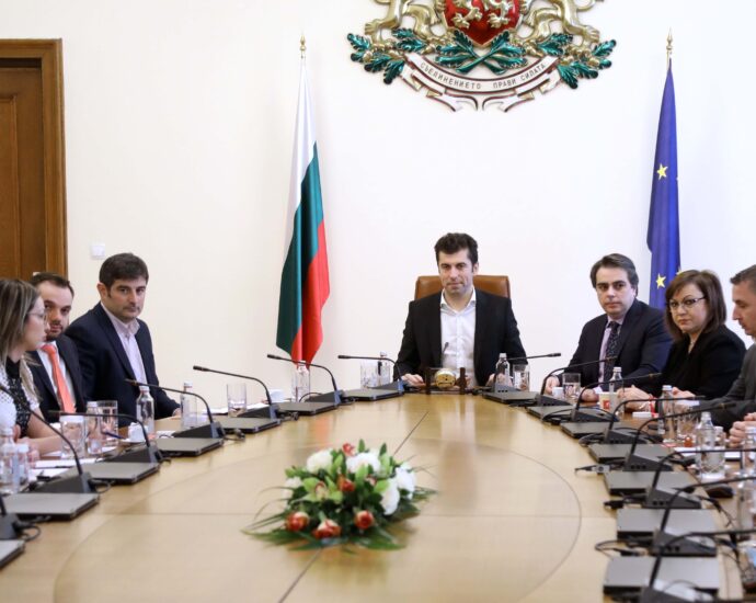 ministerski savet 403221 Премиерът Кирил Петков: Паниката с горивата е създадена изкуствено с политически цели