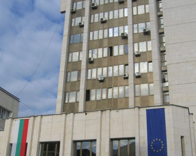 ou sgrada 2103221 Областна администрация – Ловеч, първа у нас с форум за насърчаване на ученето през целия живот