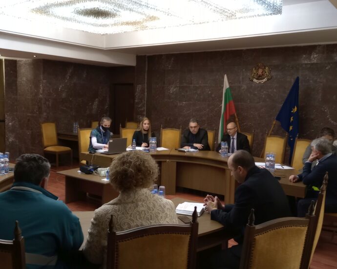 shtab sigurnost 203221 Първите украински граждани вече са на територията на област Ловеч. Областният управител свика съвета по сигурността, ситуацията е спокойна