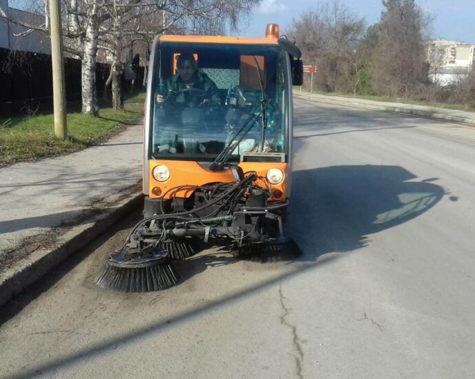 eko ead 504221 1 581 835.87 лв. без ДДС ще струва чистотата на Ловеч за 6 месеца