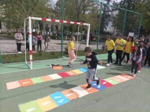 praznik gimnazia 2204221 1 Празник за Великден и Деня на Земята в Гимназията