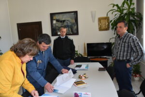 sporazumenie millitary 2604221 5 Днес е подписано Споразумение за разбирателство и сътрудничество между Община Ловеч и Висше Военновъздушно училище „Георги Бенковски“ Долна Митрополия