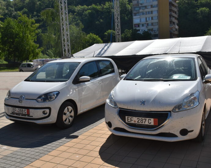 erfurt lovech 14052212 Делегация от побратимения Ерфурт пристигна в Ловеч с дарение от две коли