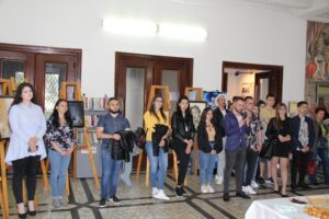 izlojba rosen nechov 1505221 4 Талантливият ловчалия Росен Нечов с втора изложба в Народна библиотека "П. Р. Славейков" във Велико Търново