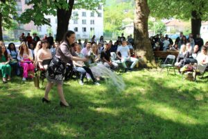 izprashtane teteven 1505221 10 На 12-ти и 13-ти май тържествено бяха изпратени дванадесетокласниците от випуск 2022 година от тетевенските гимназии - НПГГСД ,,Сава Младенов“, СУ ,,Георги Бенковски“ и ПГ по СЕУ